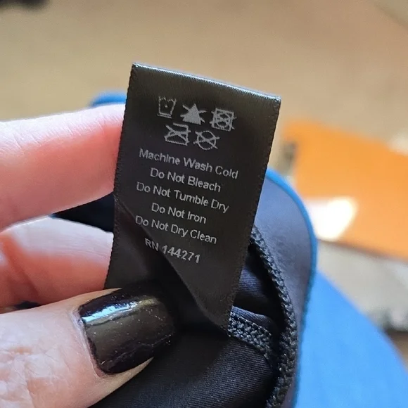 Blue Leopard Print Sports Bra, NWT, COR brand - Picture 5 of 7